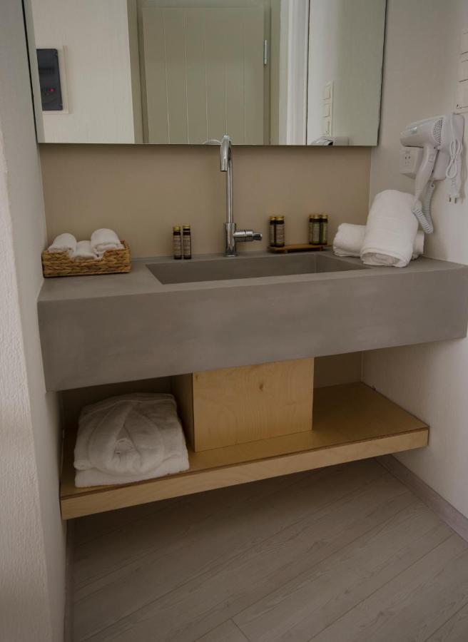 L Anima Boutique Suites สเกียธอสทาวน์ ภายนอก รูปภาพ